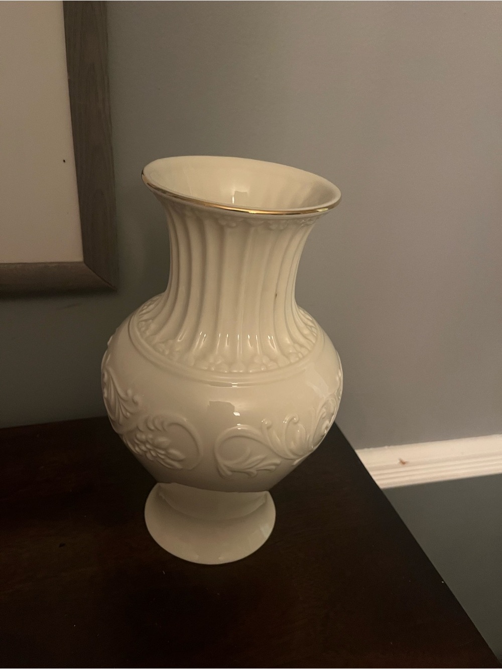 Vintage Lenox Classic Ivory Porcelain Fluted Swirl Urn Vase 9 Inch Gold Trim